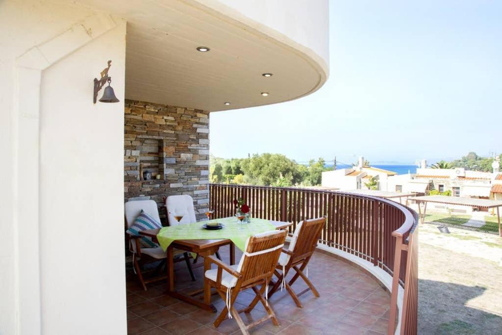 Oliviera Villa Лагомандра Экстерьер фото